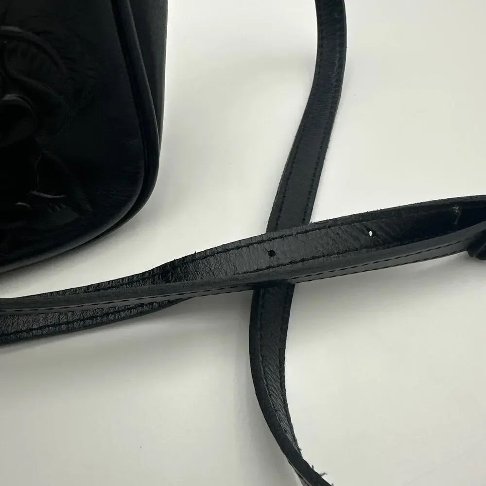 Patricia Nash strap lightly